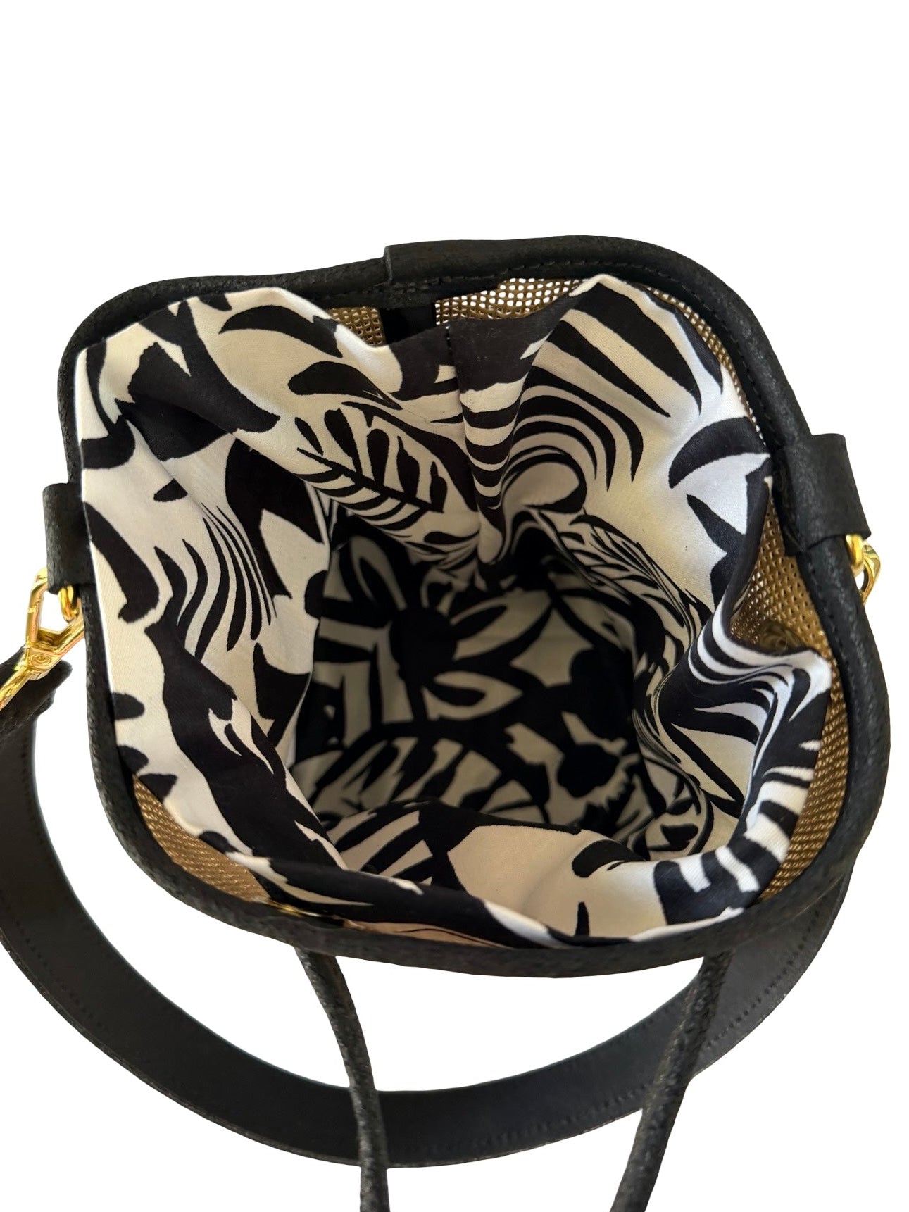 Mini Needlepoint Leather Bucket Bag Self Finishing