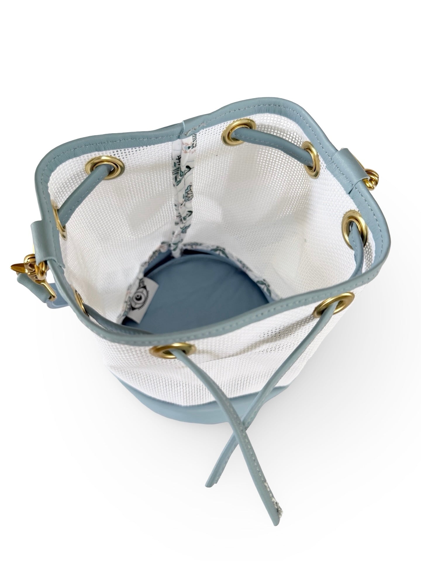 Mini Needlepoint Leather Bucket Bag Self Finishing